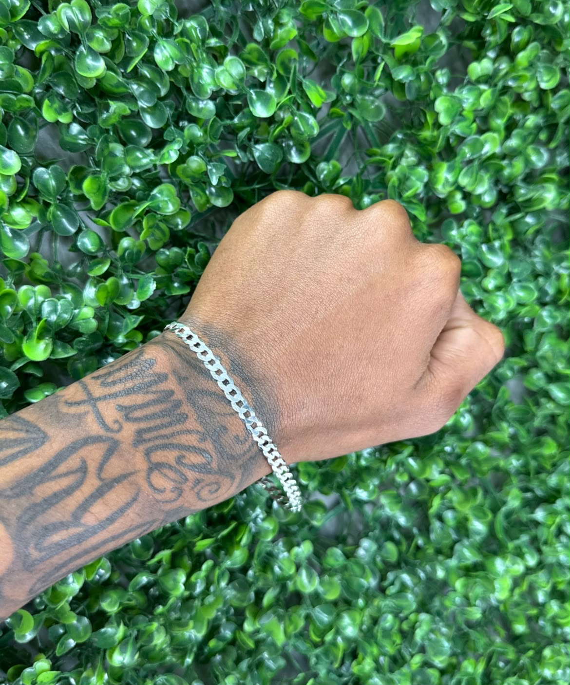 Pulseira 5mm Grumet Prata 925 detalhe no pulso - Ory Pratas