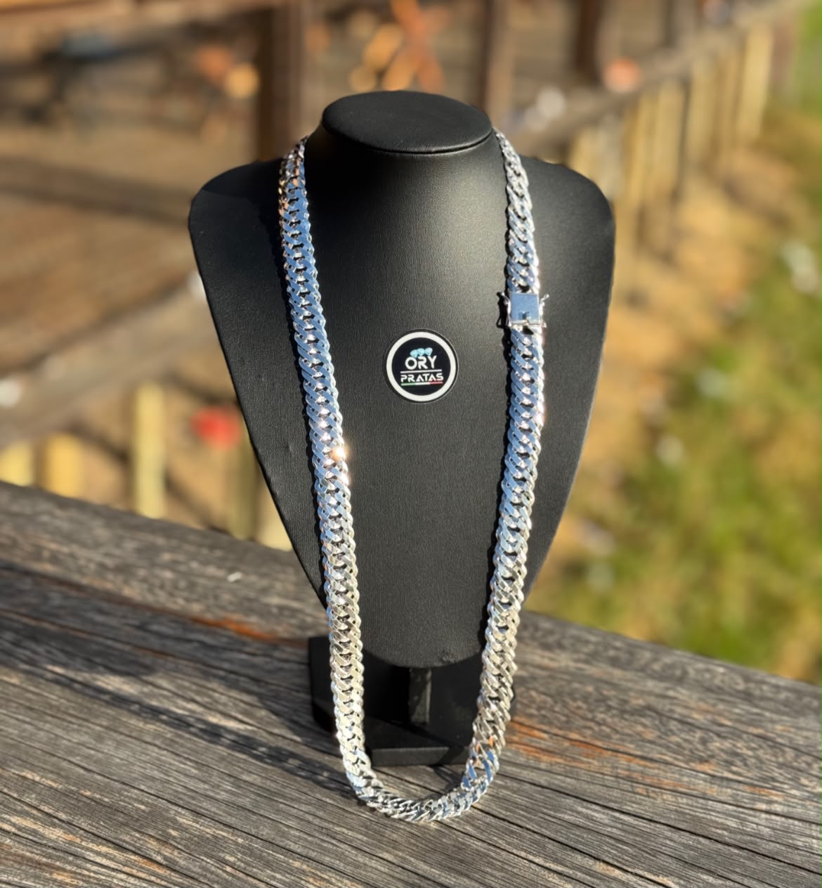 Cordão 15mm Elo Duplo Prata 925 no busto Ory Pratas