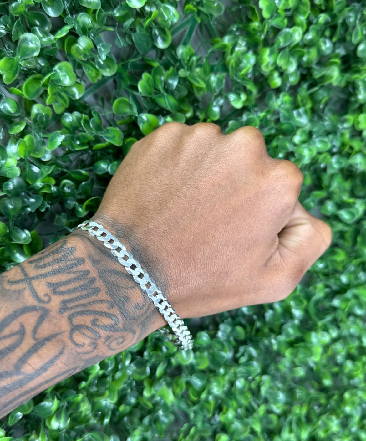 Pulseira 6mm Grumet Prata 925 detalhe no pulso - Ory Pratas
